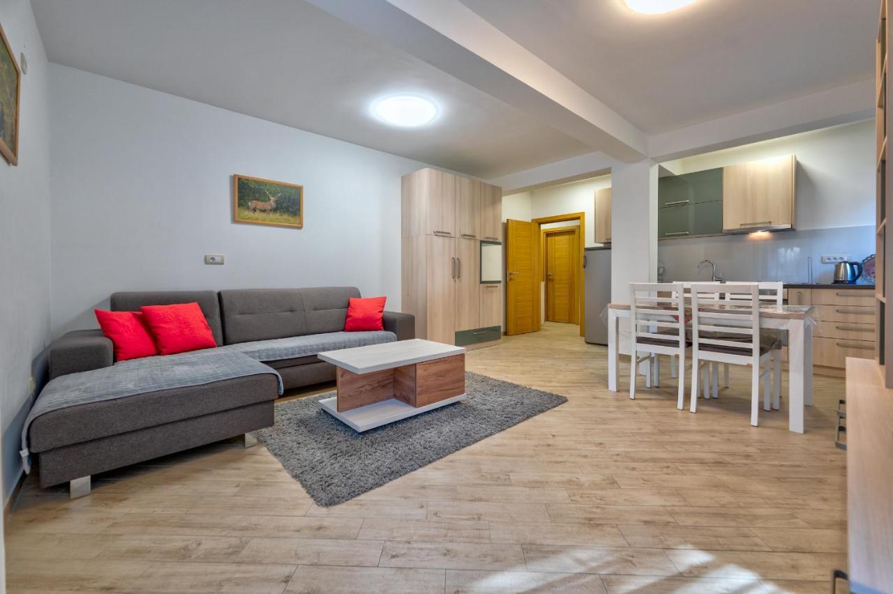 Lovac Apartmani 즐라티보 외부 사진