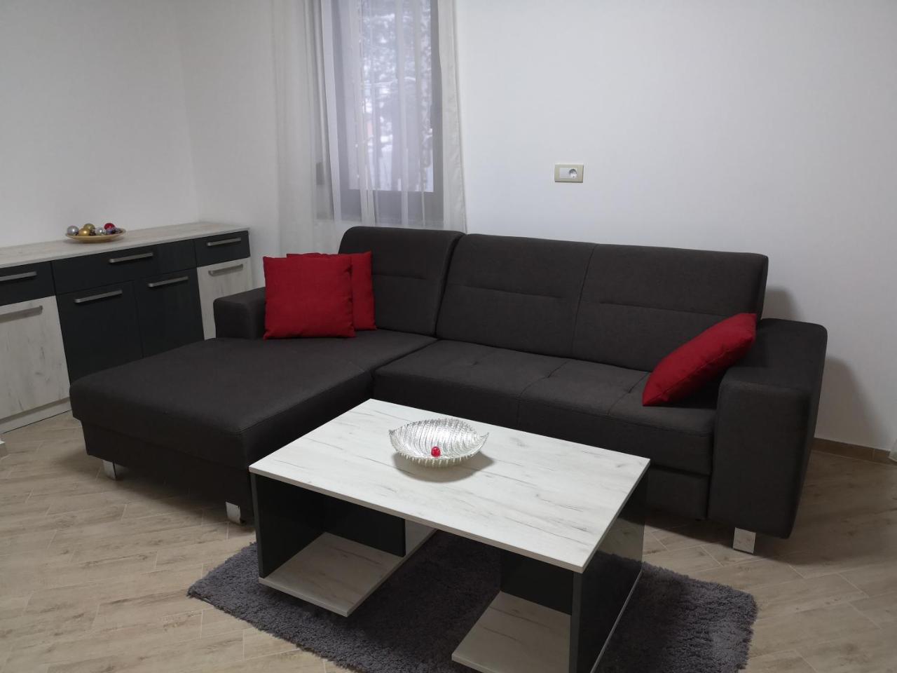 Lovac Apartmani 즐라티보 외부 사진